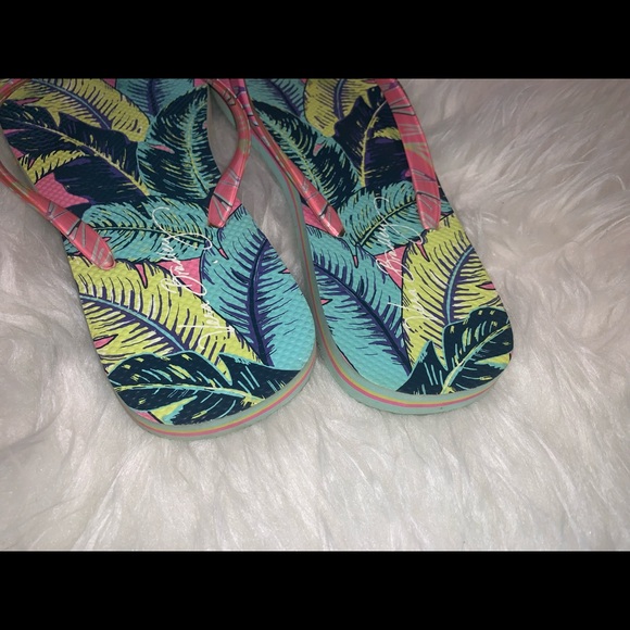Vera Bradley Flip Flops 9-10 Sandals - Picture 4 of 8